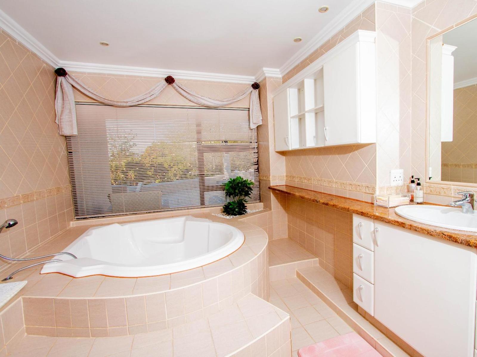 Bophirima Boutique Hotel 36/37