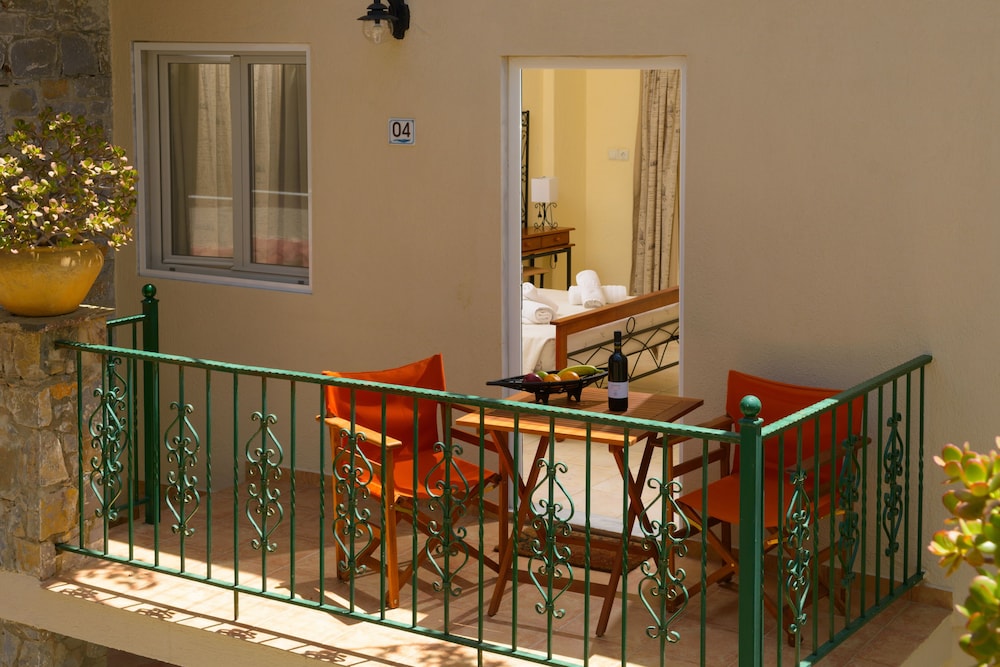 Ammoudara Beach Hotel Apartments 42/67