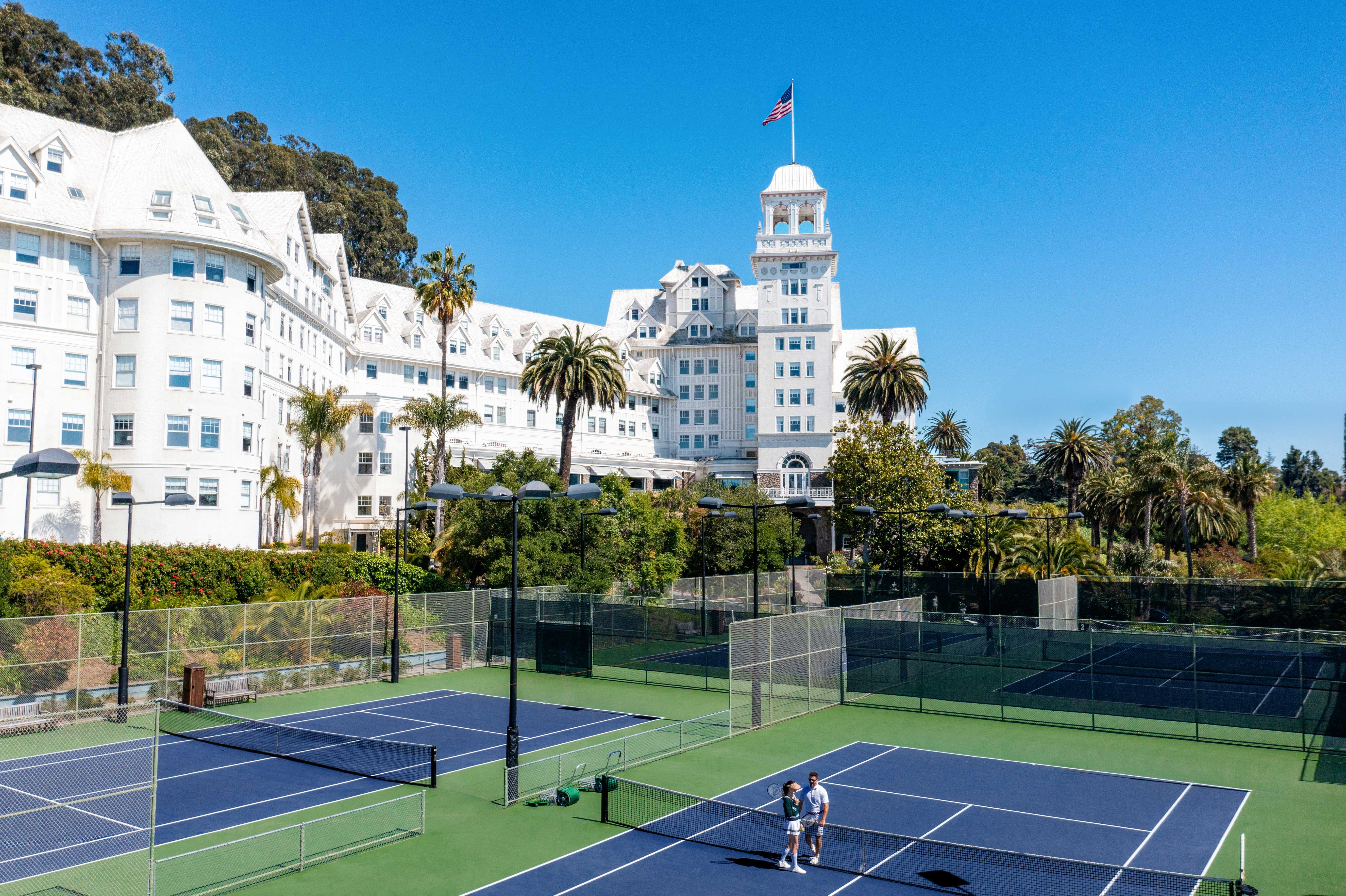 Claremont Resort & Club 25/50