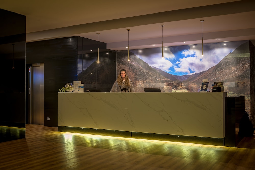lobby