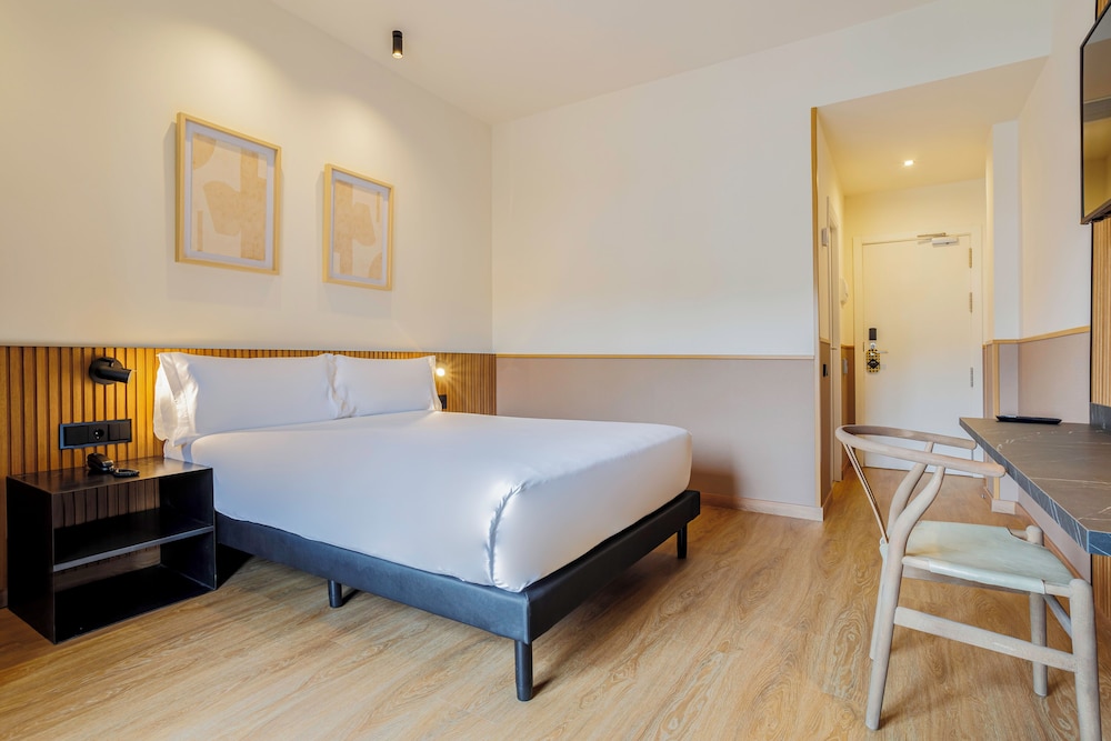 STANDARD, DOUBLE BED