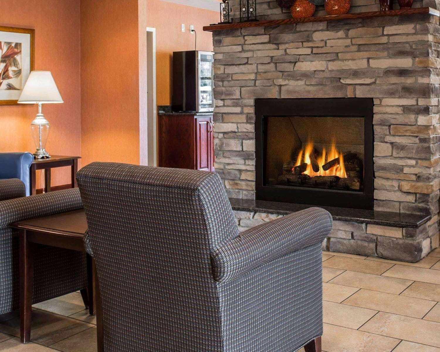 Comfort Inn and Suites Lumberton Central I-95 10/15