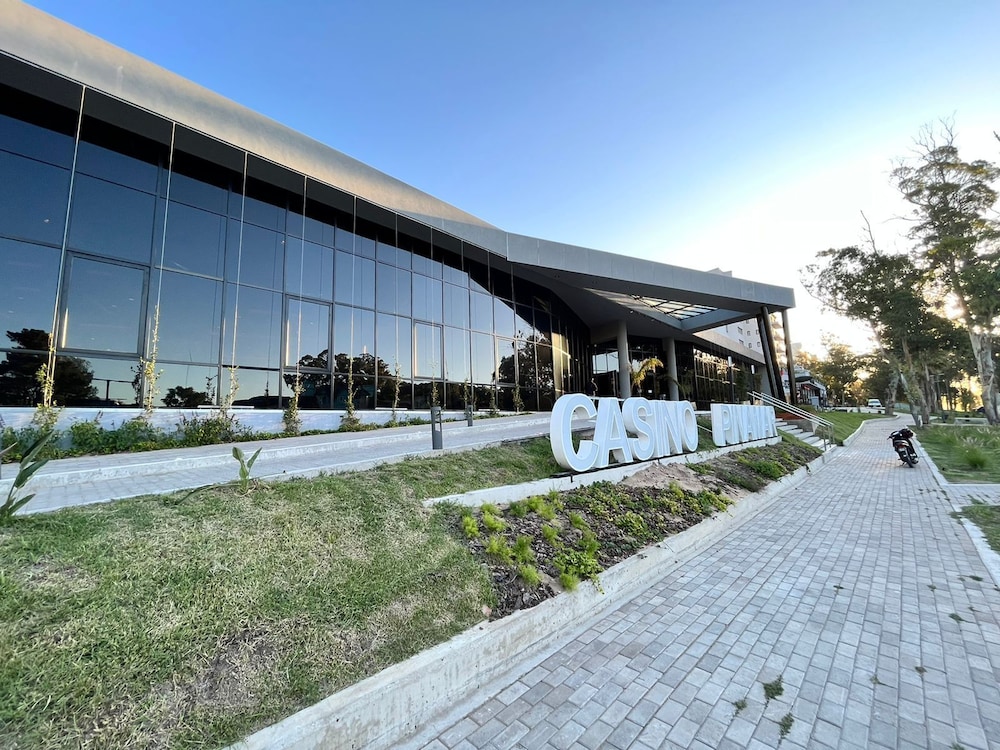 Garden Suites Pinamar 5/50