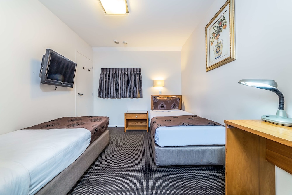 Best Western Newmarket Inn & Suites 35/58