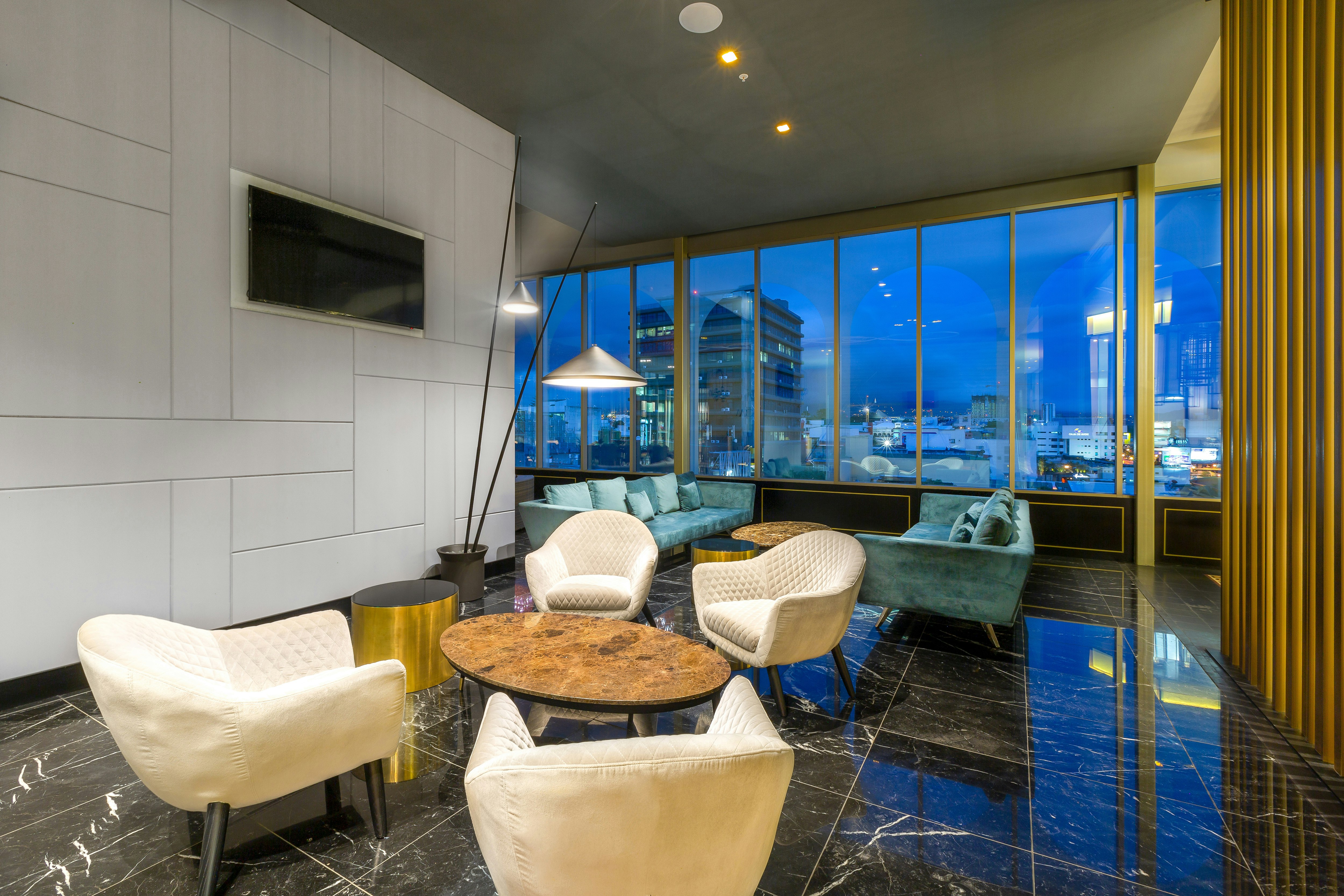 Gran Hotel Costa Rica Curio Collection by Hilton 32/48
