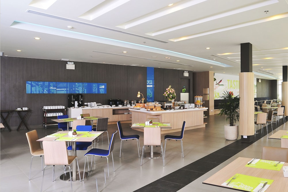 ibis Phuket Kata 28/49