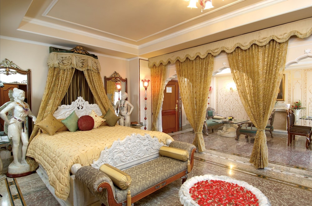 Shiv Vilas Resorts 13/59