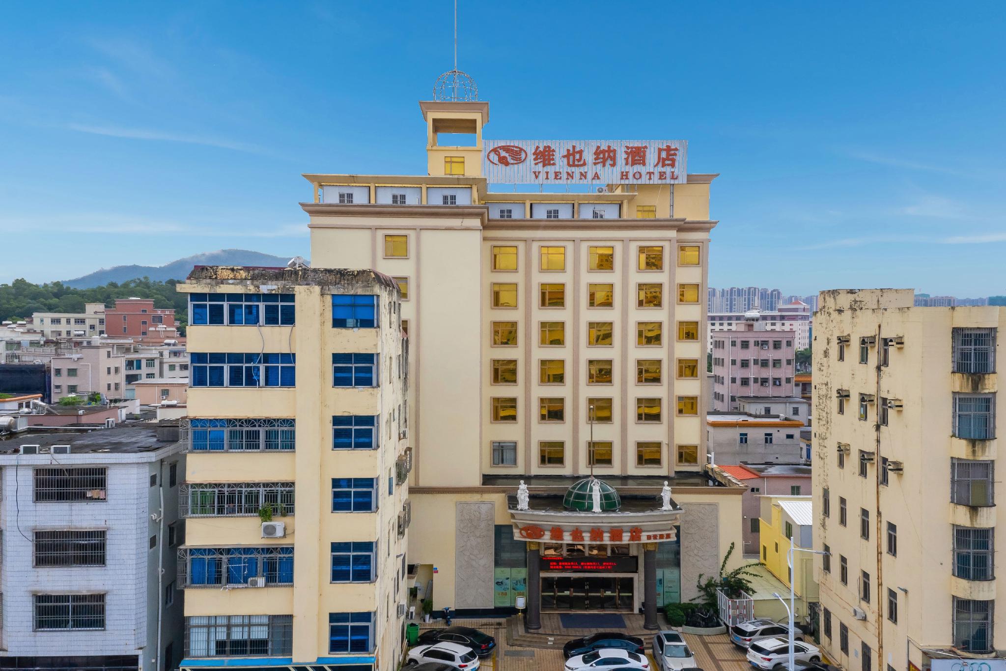 Vienna Hotel (Huizhou Danshui Baiyun Road) 7/52