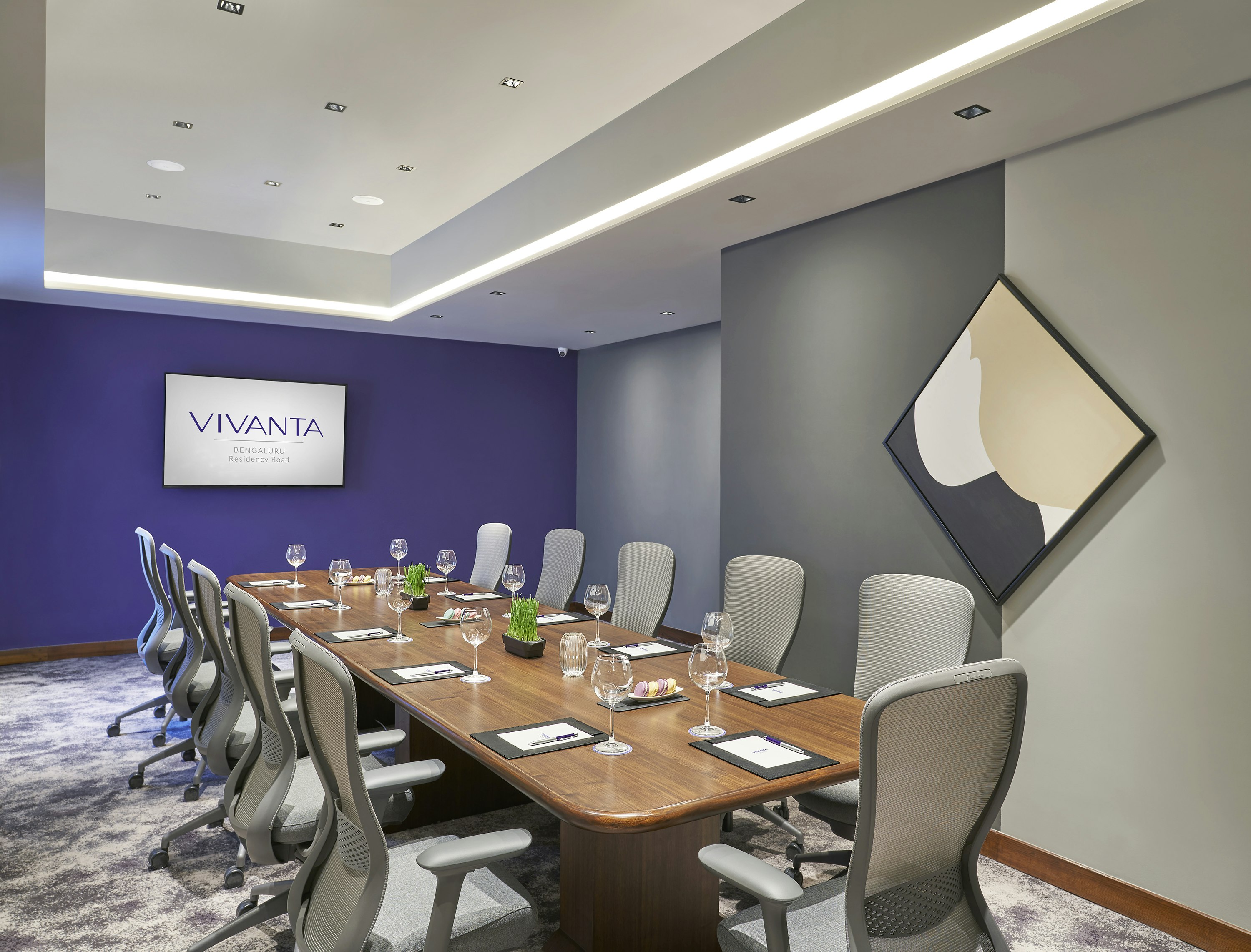 Vivanta Bengaluru Residency Road 65/77