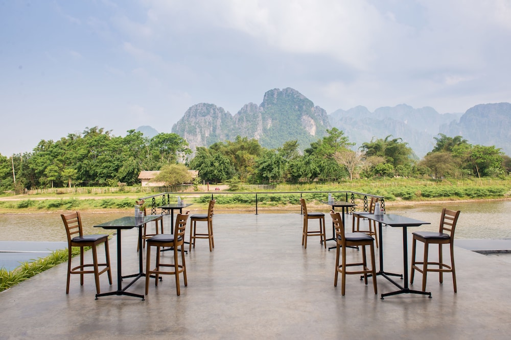 Inthira Vang Vieng 32/48