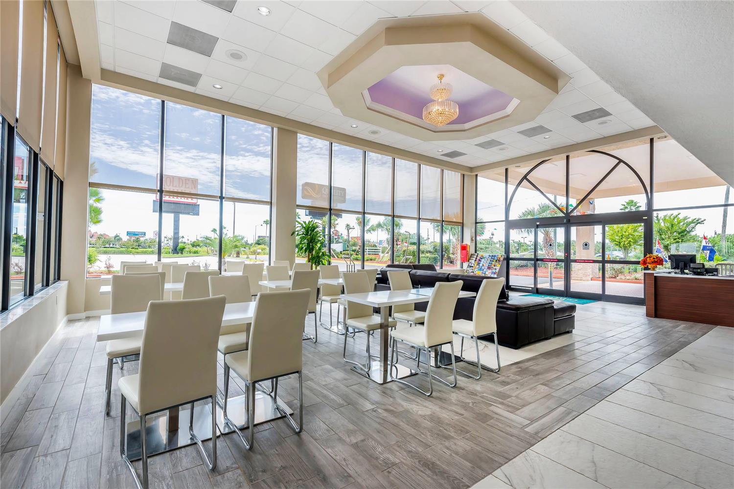Quality Inn & Suites Kissimmee near Main Gate 26/41