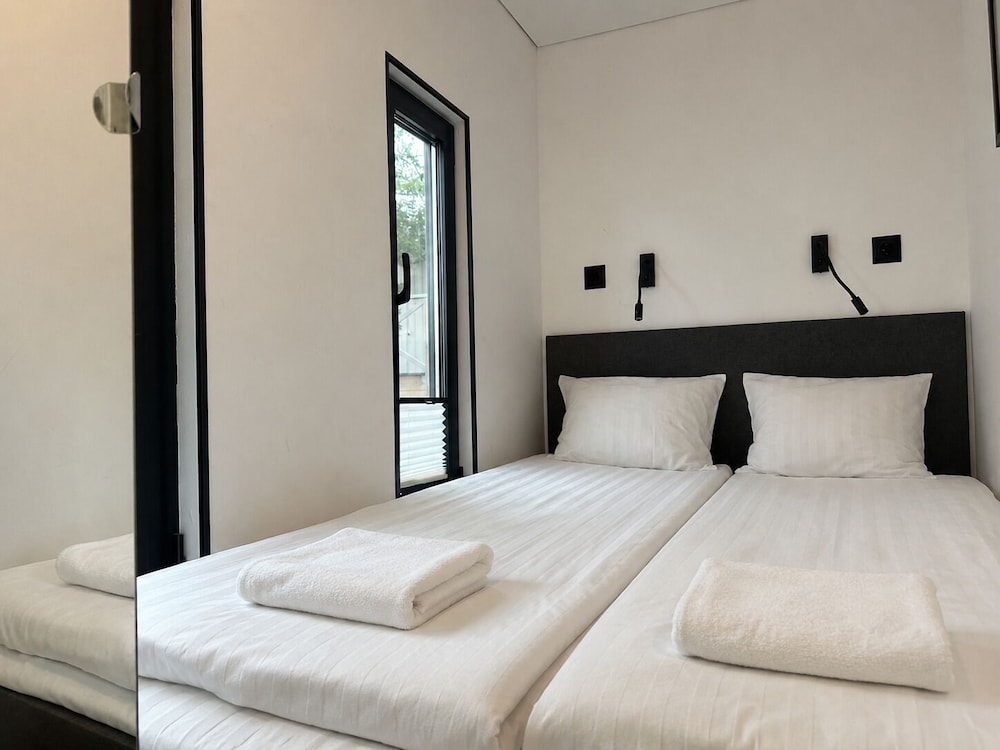 House, 2 Double Beds, Lake View, Sofa