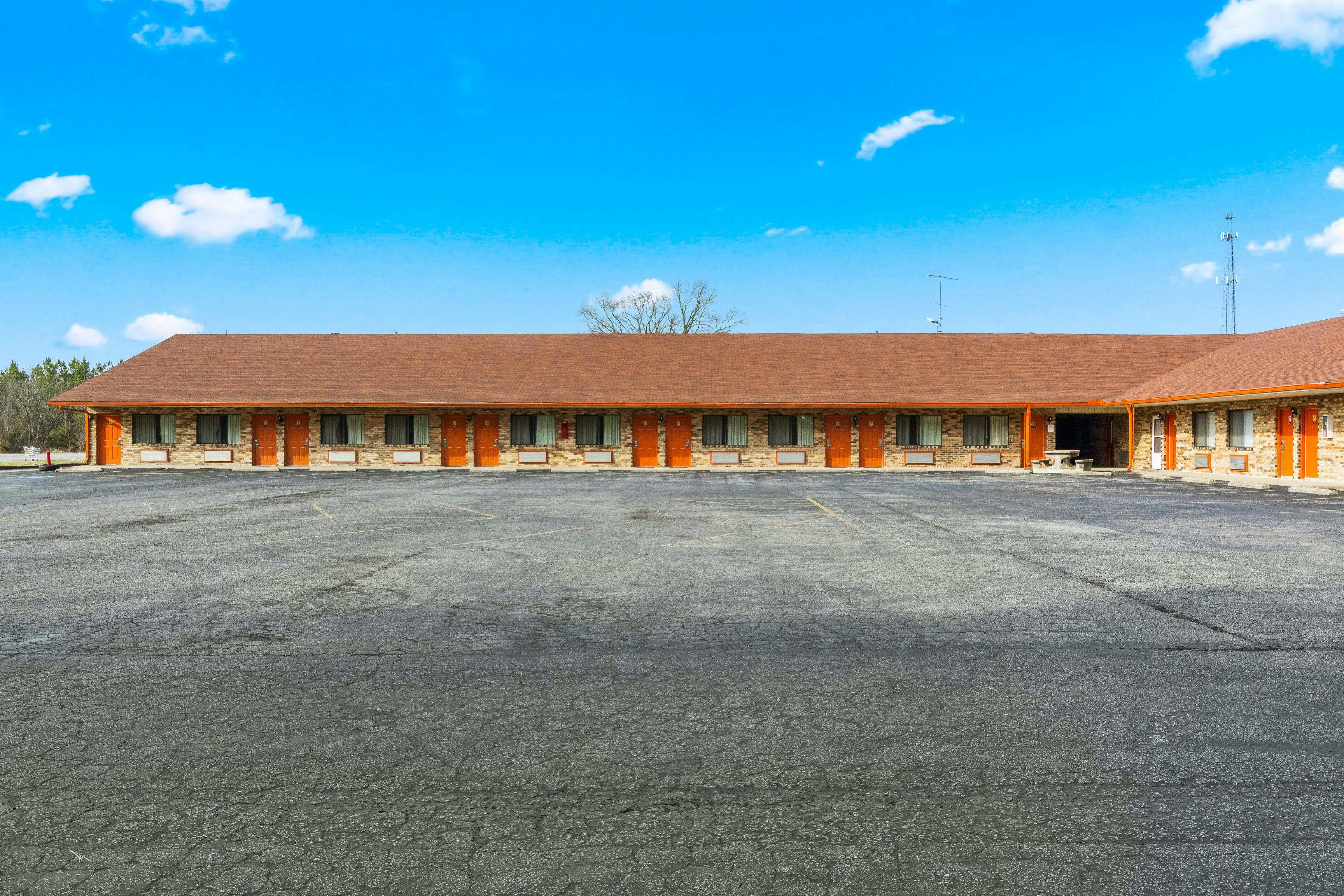 Budget Host Inn by Hotel O Portland near I-65 26/28