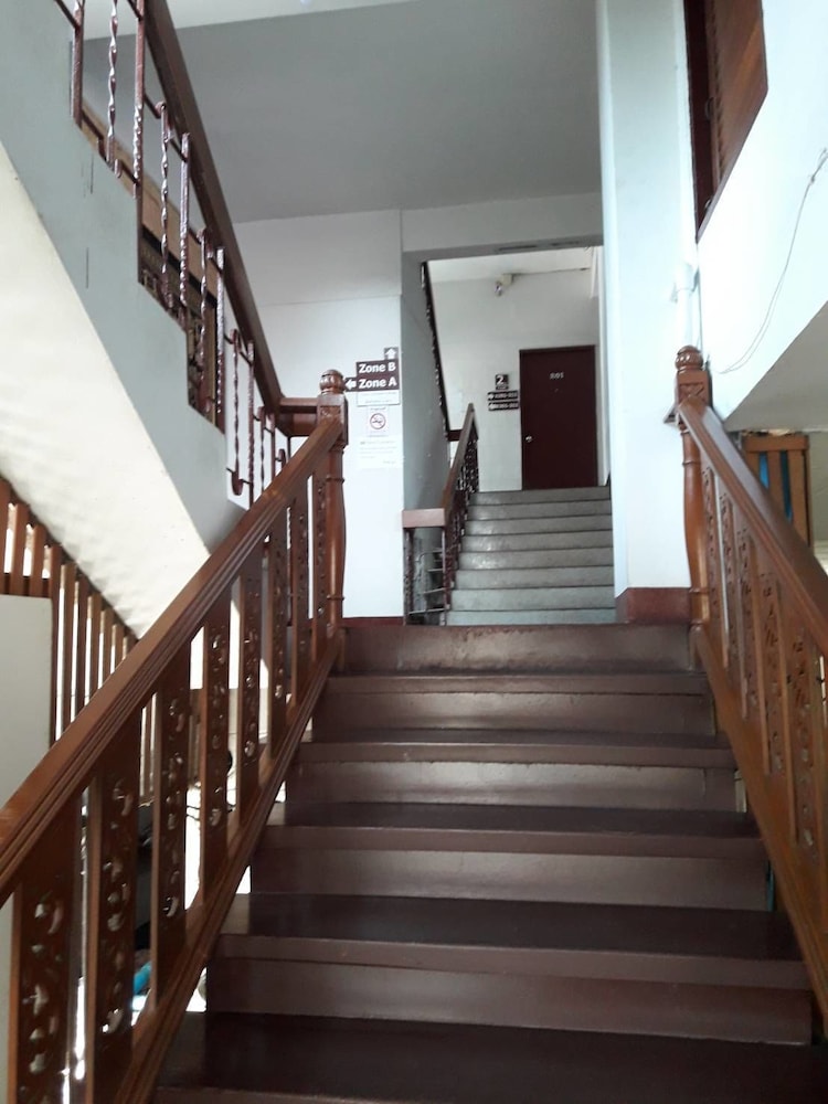 Inter Inn Chiangmai 8/25