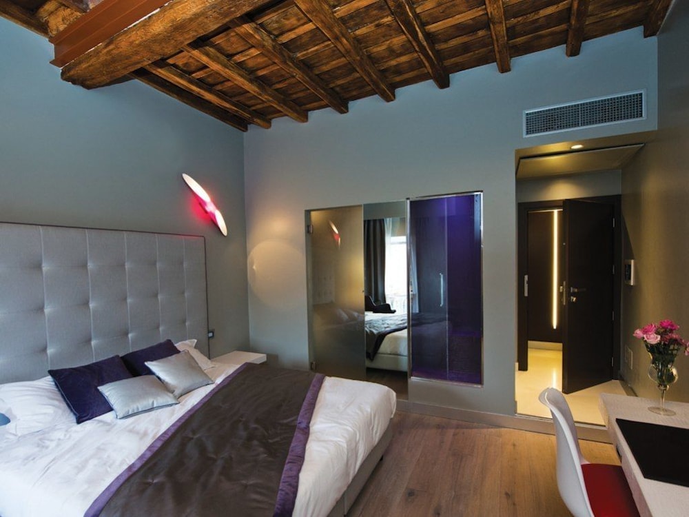 Torre Argentina Relais 30/78