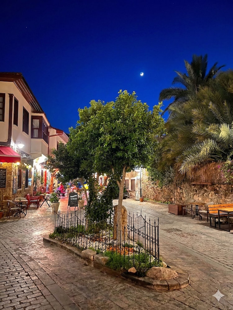 Kaleici Hotel 49/63