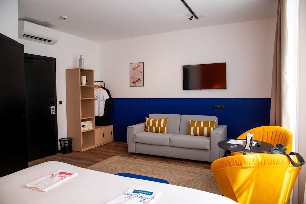 Clap Clap Hotel 23/49