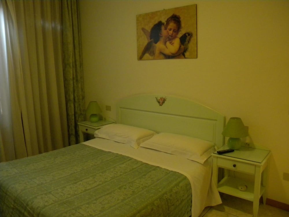 Hotel Adua 31/62