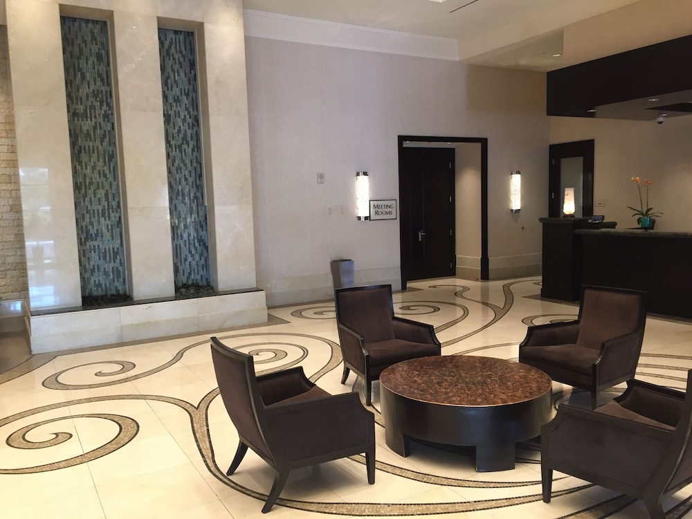 Luxury Suites International At The Signature 44/71