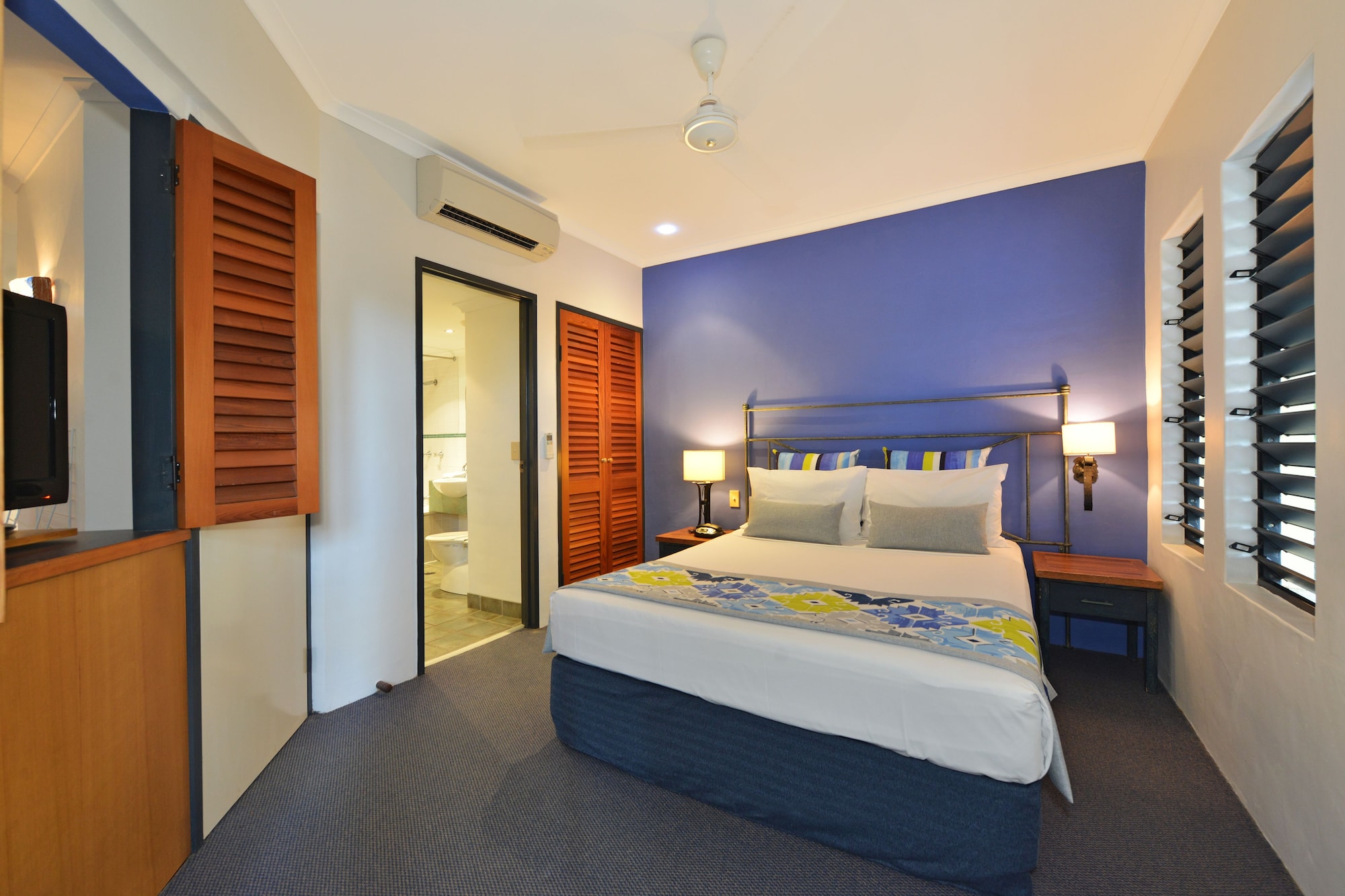 2 BEDROOMS, APARTMENT