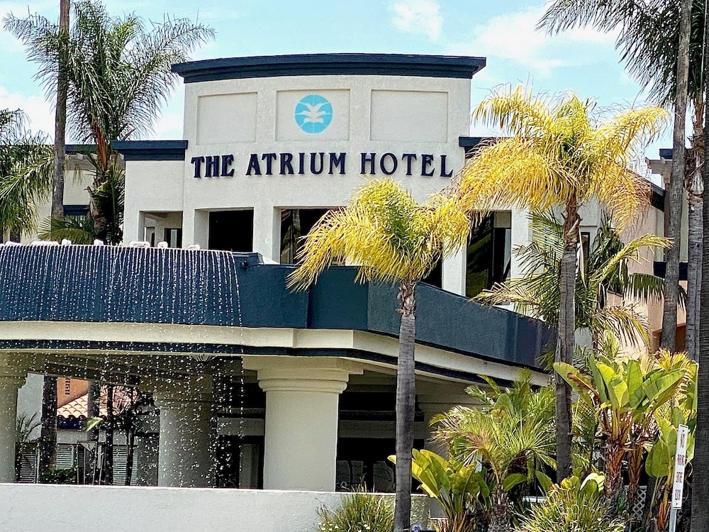 Atrium Hotel at Orange County Airport 14/61