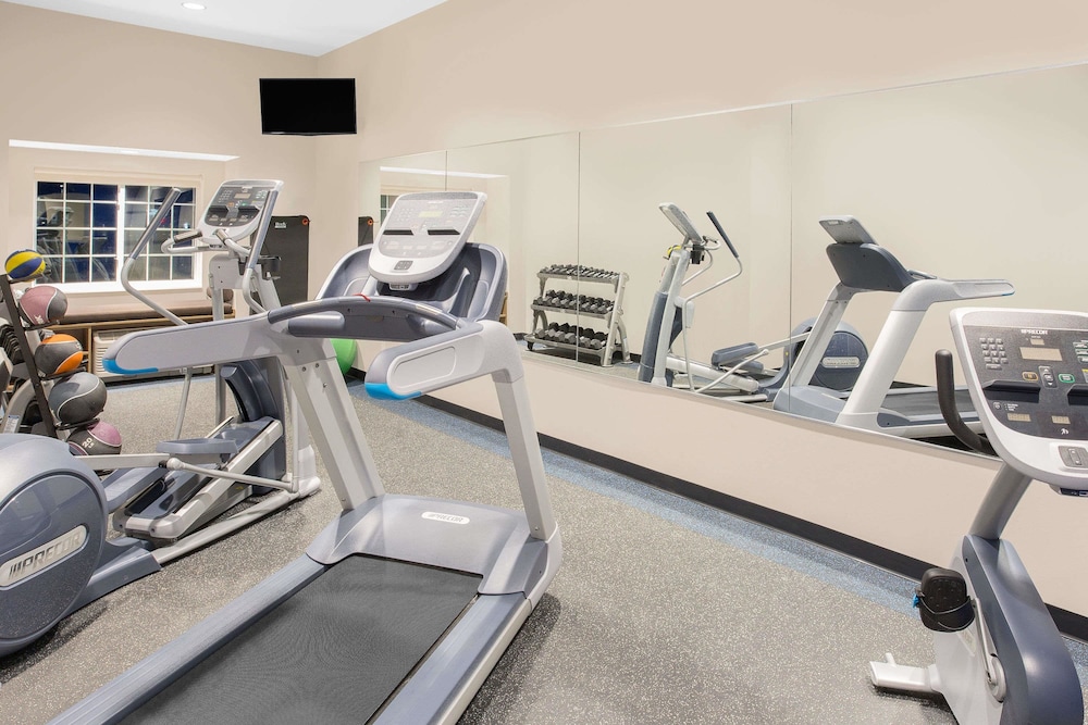 Microtel Inn and Suites By Wyndham Ocean City 20/36