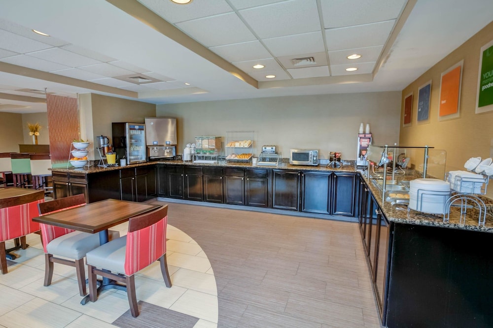 Concord Suites by IHG 28/32