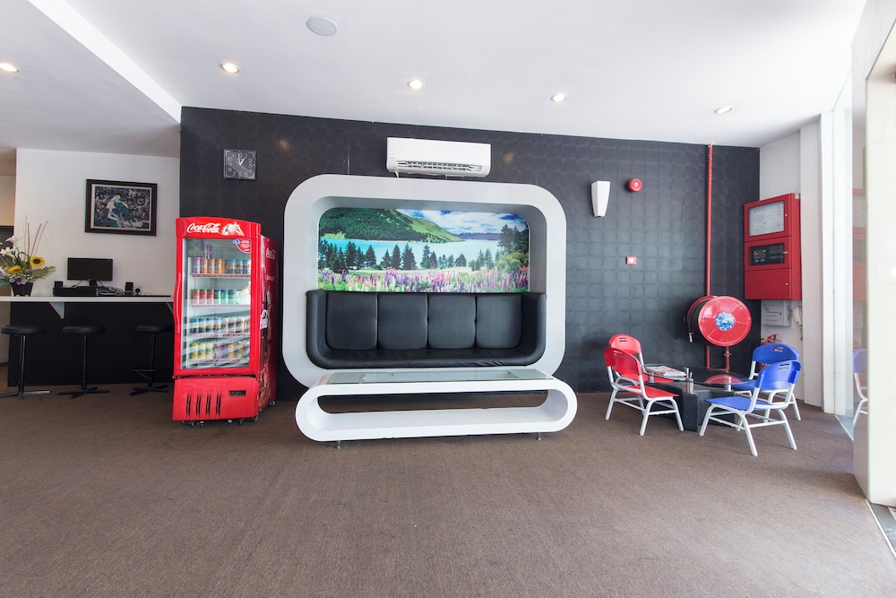 OYO 442 Marvelton Hotel 35/41