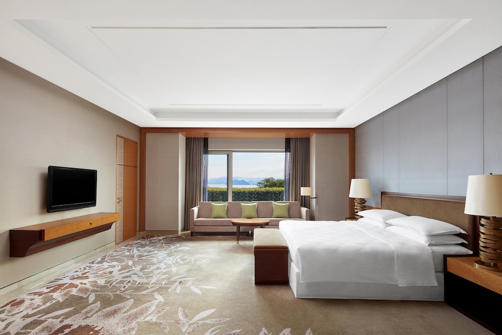 SHERATON QIANDAO LAKE RESORT 12/40