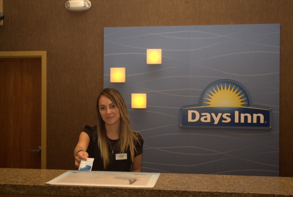Days Inn By Wyndham Tulsa Central 31/42