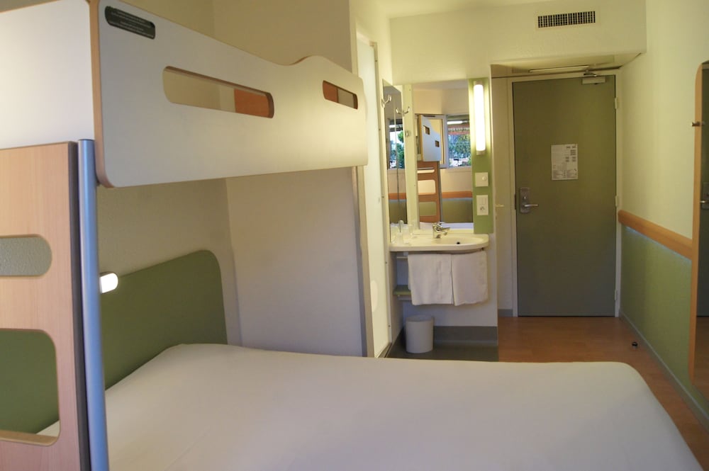 Ibis Budget Pau Est 46/71