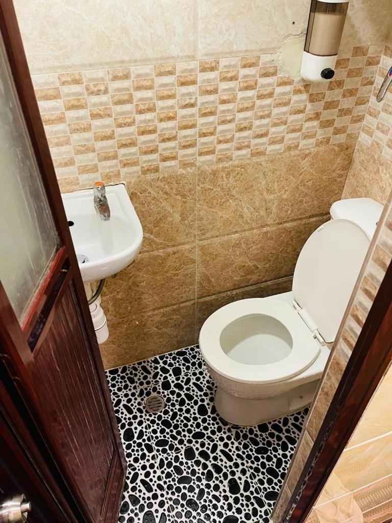 Maharaja Guest House 64/74