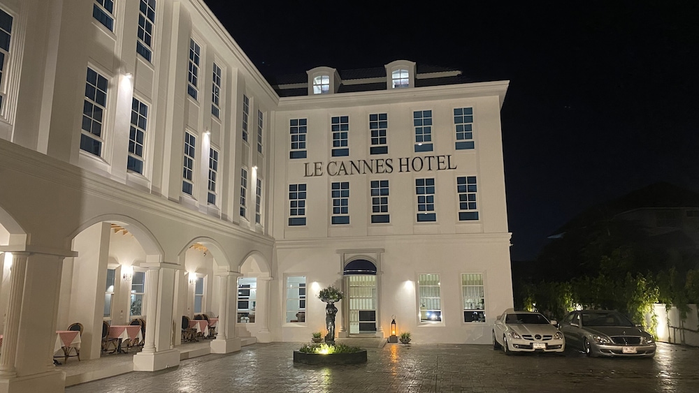 Le Cannes, a Recall Luxe Hotel in CHIANG MAI