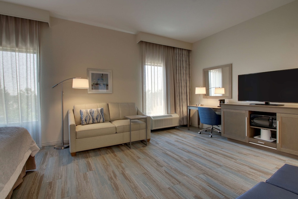 Hampton Inn Sneads Ferry North Topsail Beach 38/48