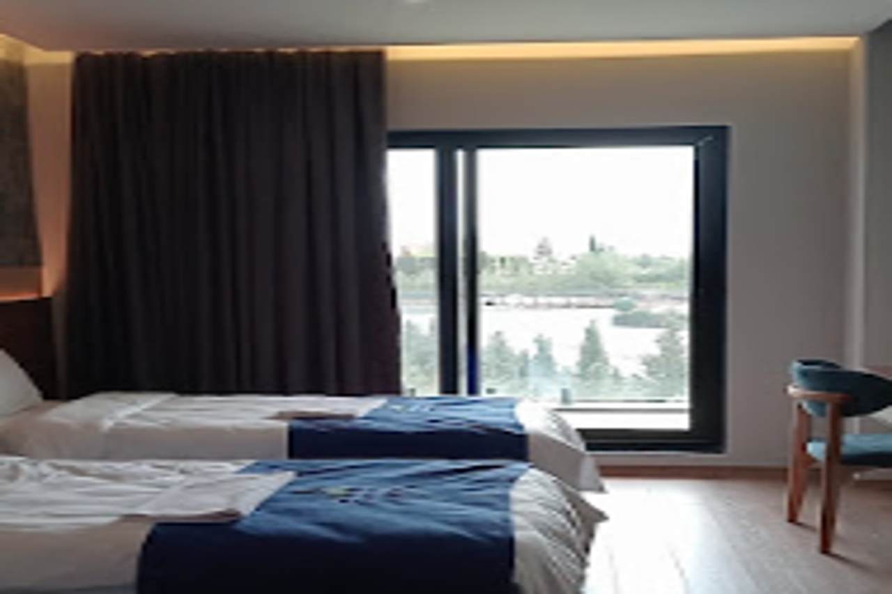 Room at Abraham Hotel, Rawandiz