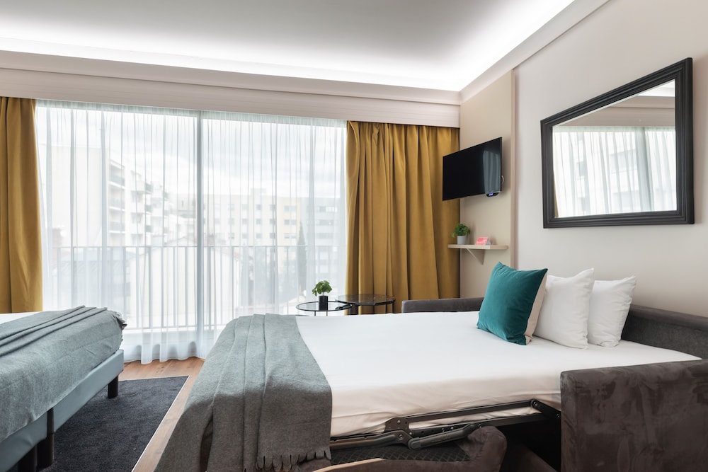Hotel Charlemagne by Happyculture 28/67