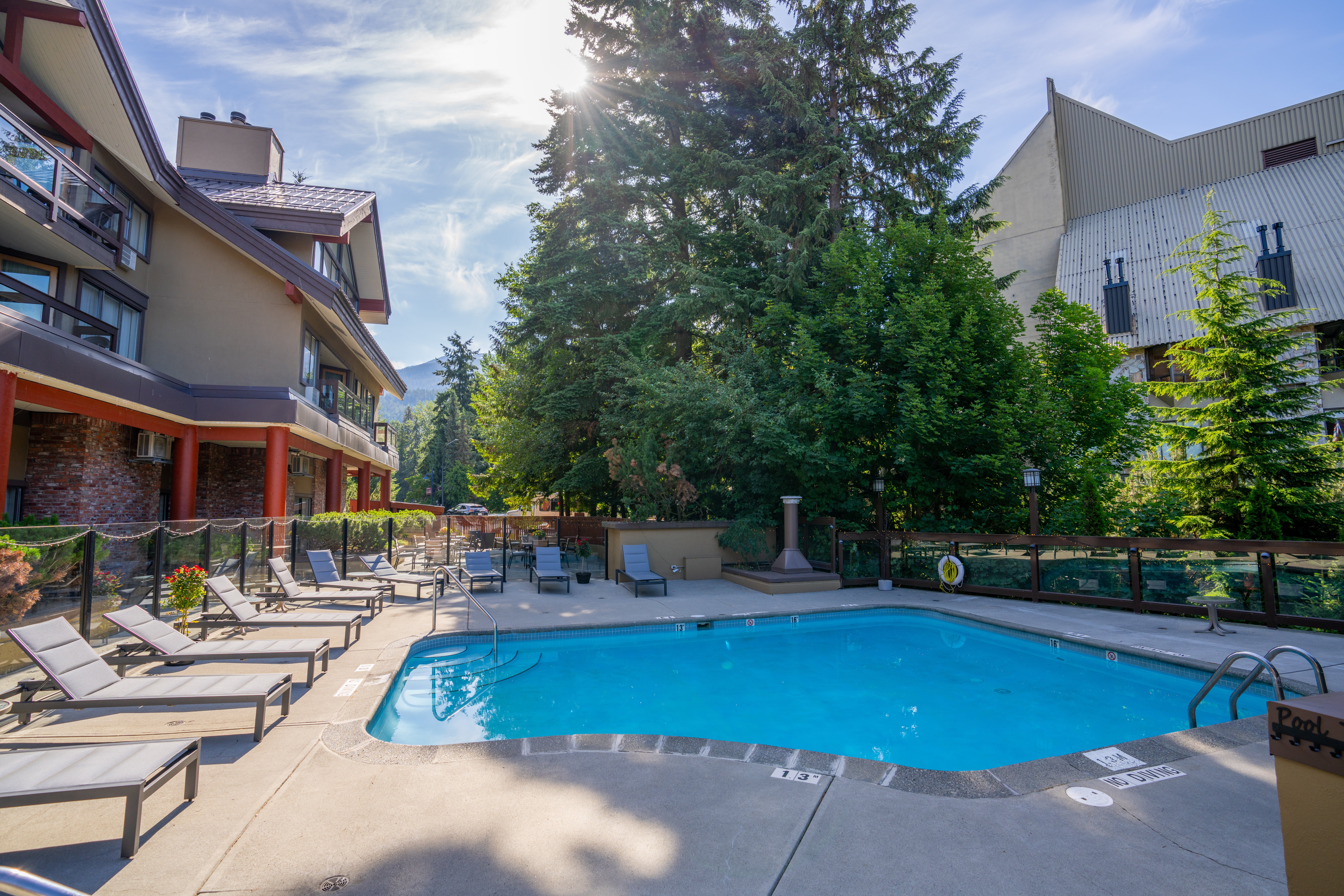 Whistler Village Inn Suites 71/73