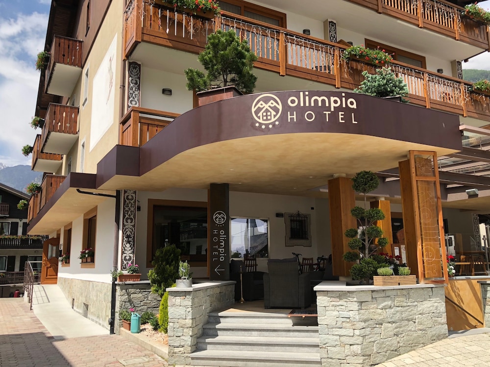 OLIMPIA HOTEL 4/50