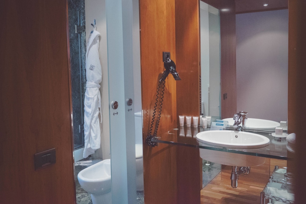 AC Hotel Aitana by Marriott 9/39