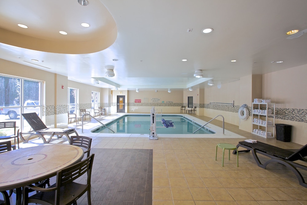 Holiday Inn Express And Suites Duluth Mall Area 58/69