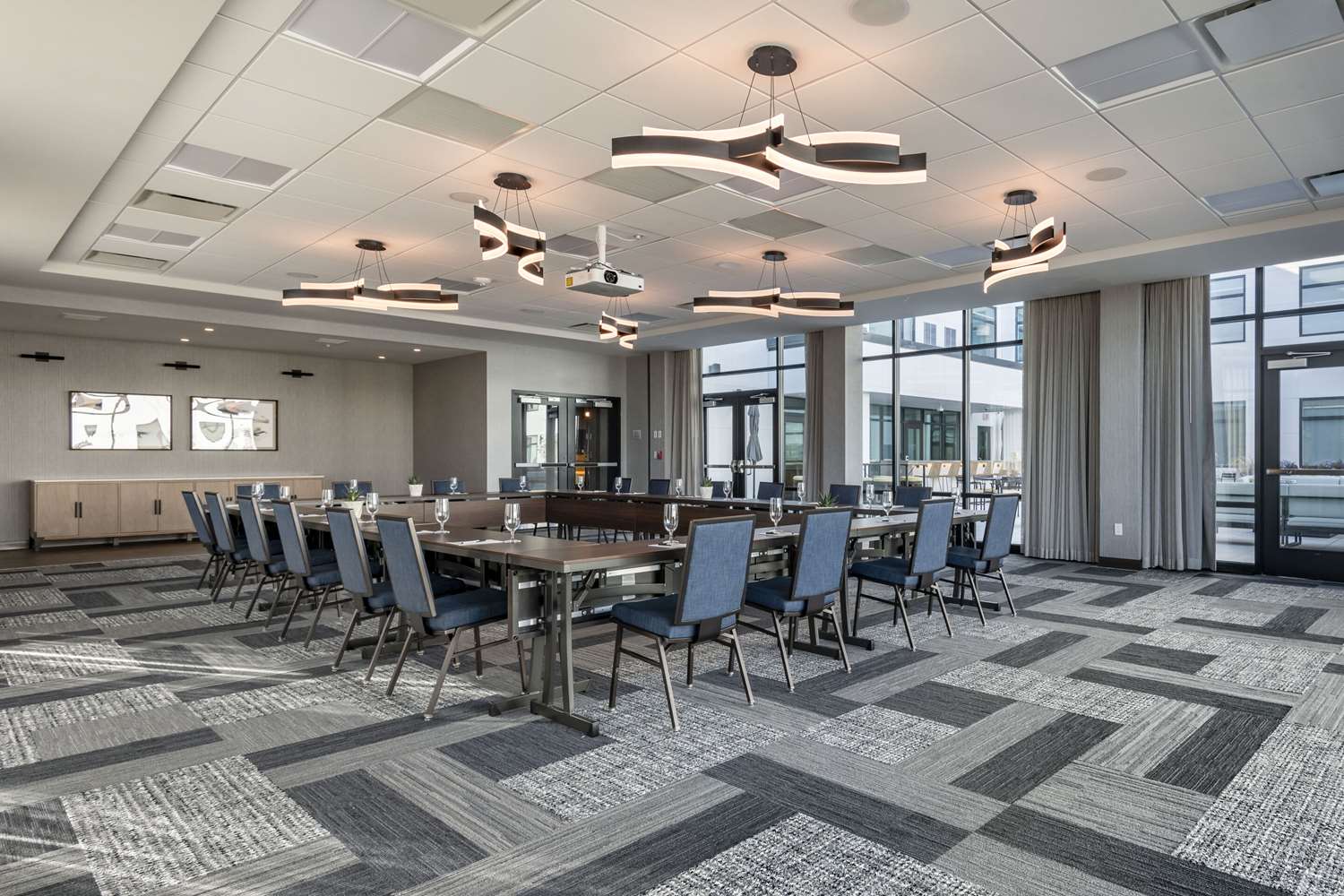 Cambria Hotel Portland Downtown Old Port 27/30