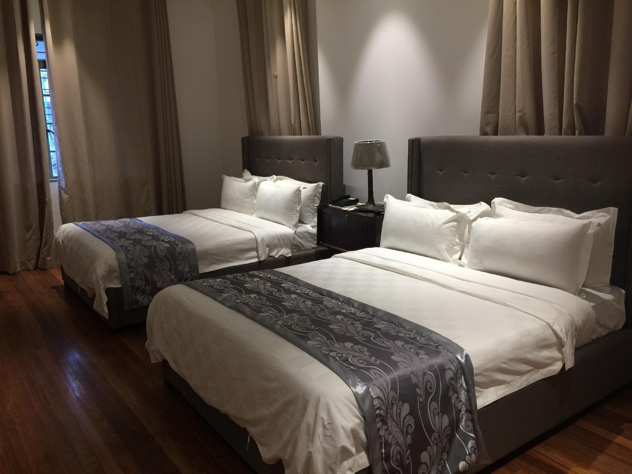 Pool, Executive, Suite
