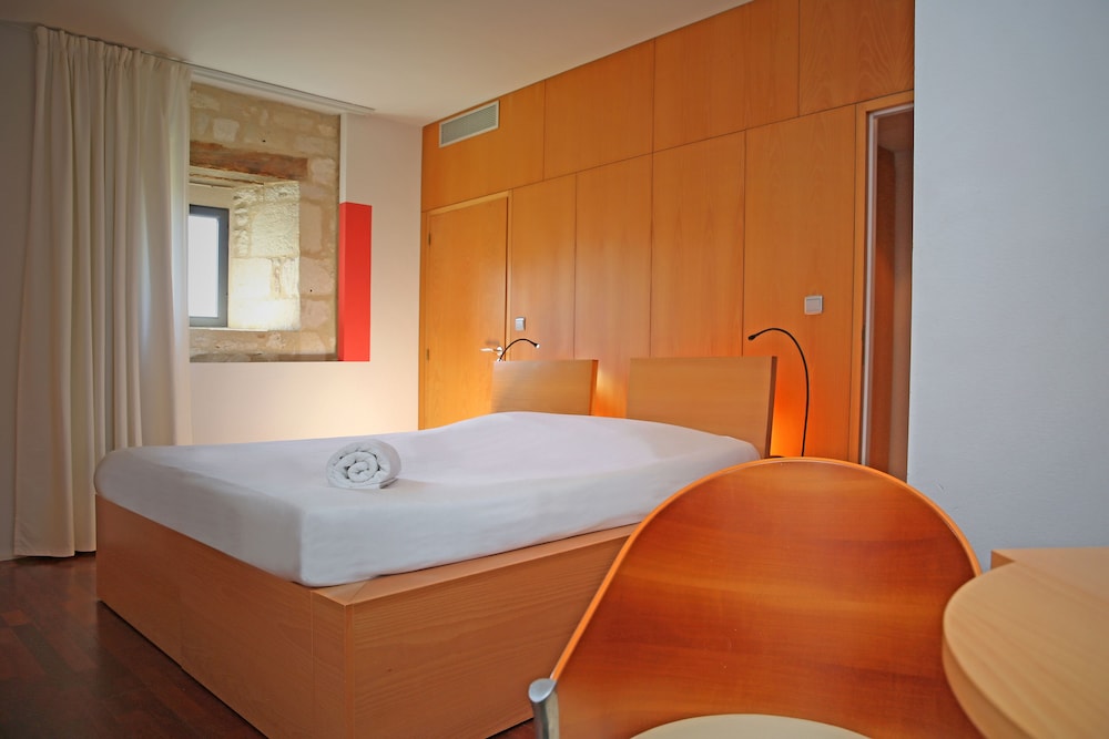 HOTEL DU CHATEAU DE SALETTES 12/45