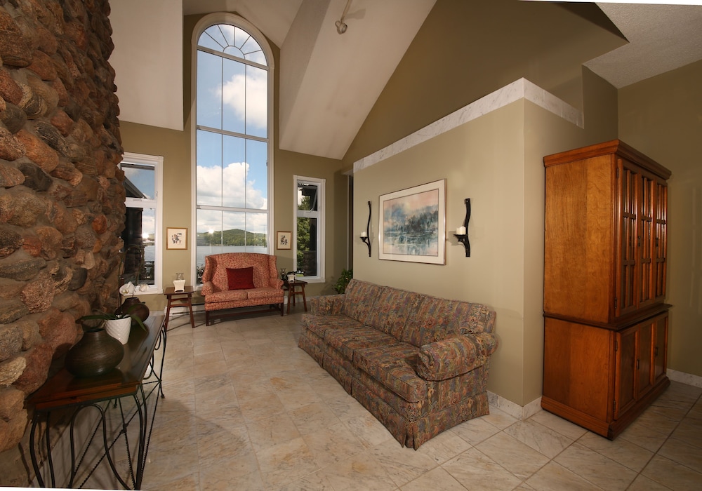 Sir Sam's Inn & Waterspa - Adults Only 9/57