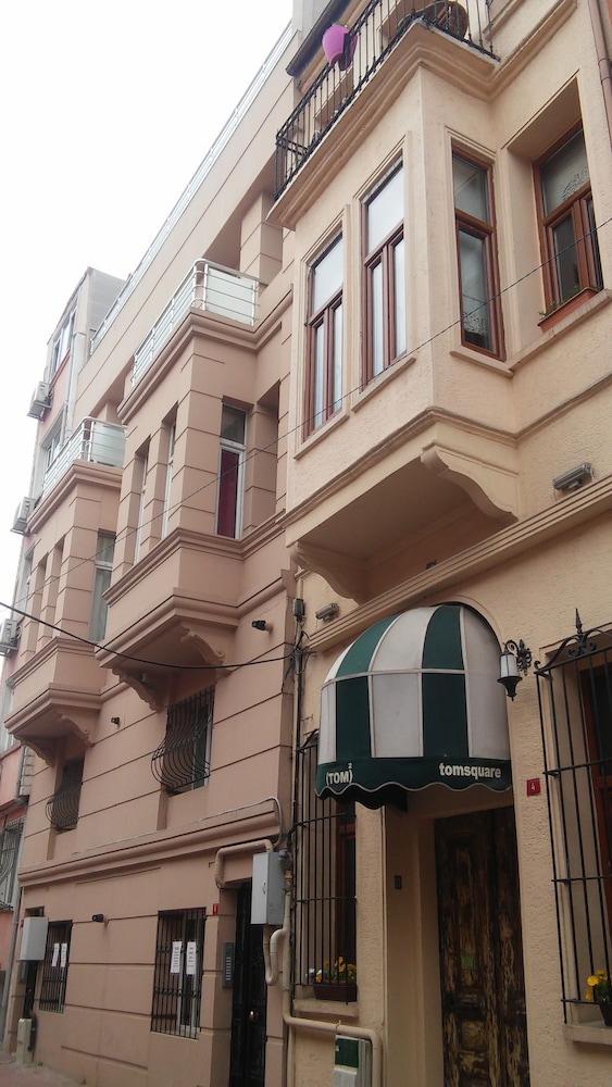 Tom Square Boutique Hotel 3/50