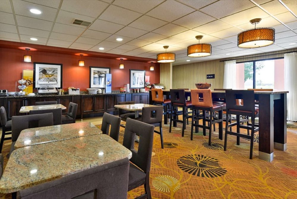 Hampton Inn Sturgis 40/47