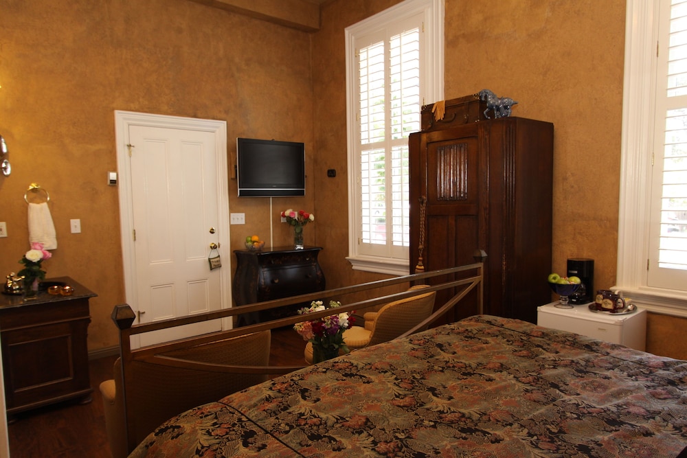 Napa Inn 34/50