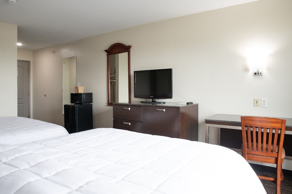 BlissPoint Inn and Suites Marion 11/47