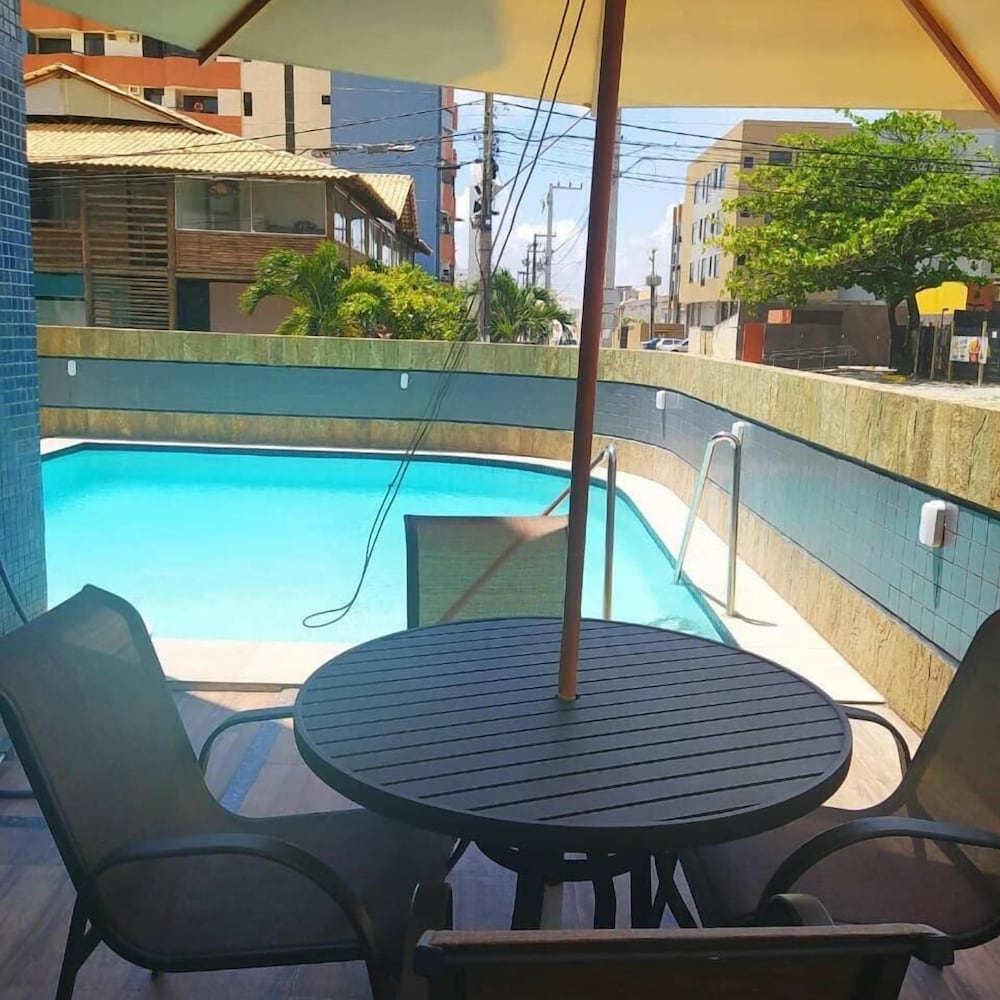 Tropical Praia Hotel 23/25