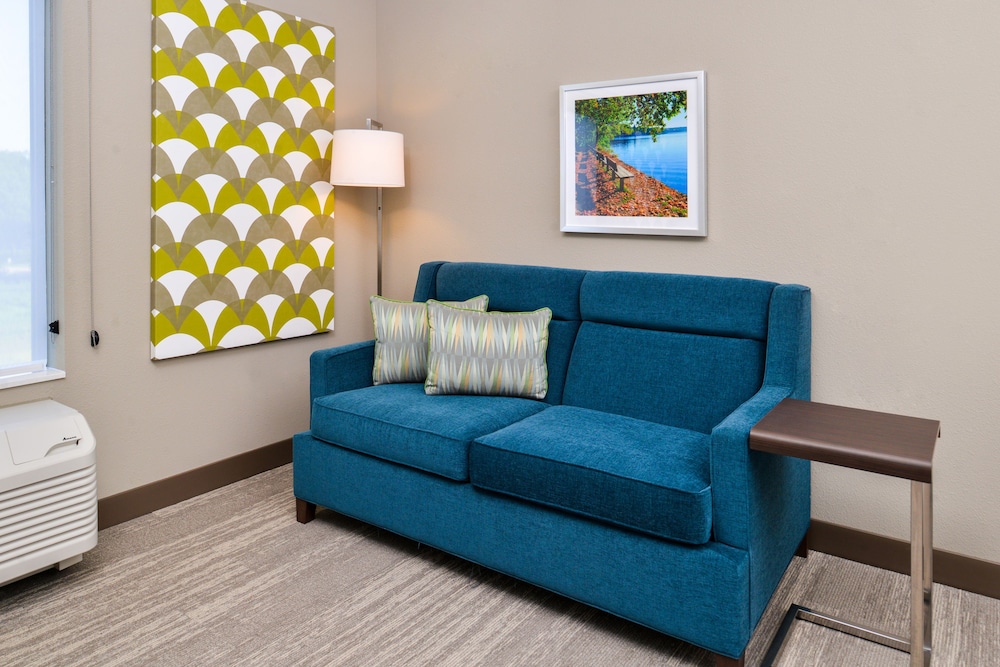 HAMPTON INN BY HILTON OMAHA AIRPORT, IA 21/27